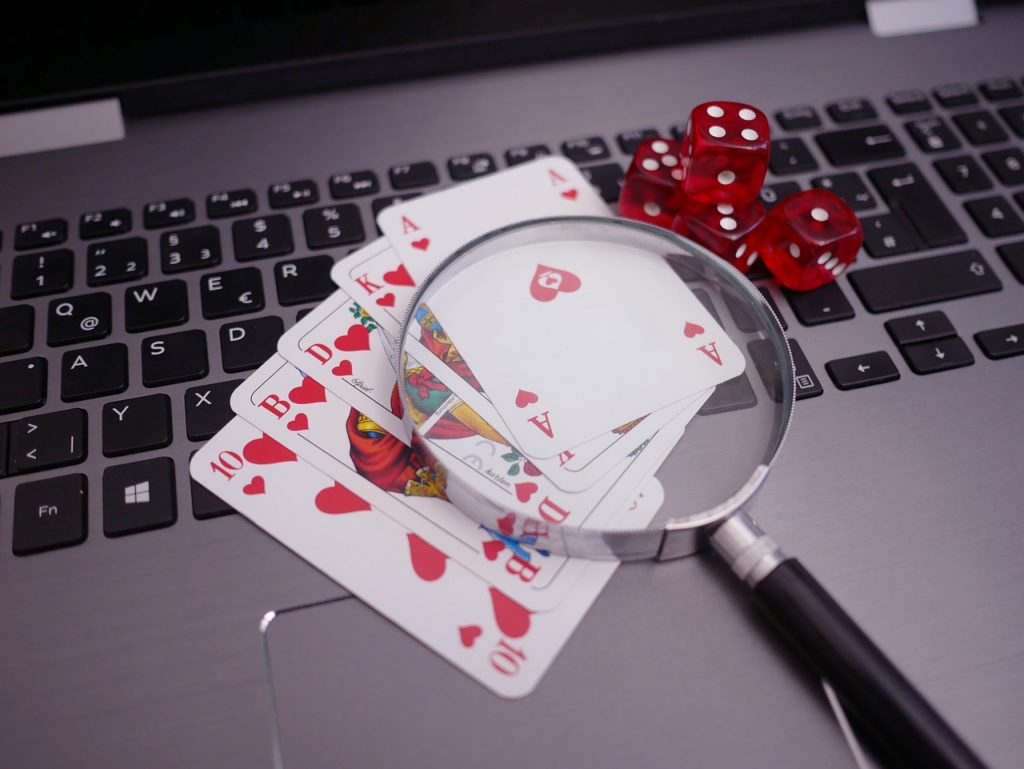Top Mistakes To Avoid While Playing Online Poker Games